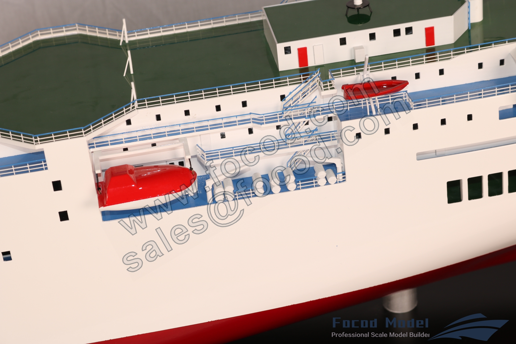 customized model of 186.5m RO-RO ship